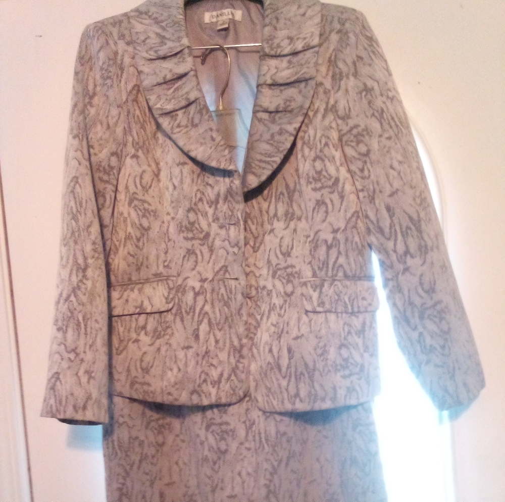 Danillo Ladies Suit